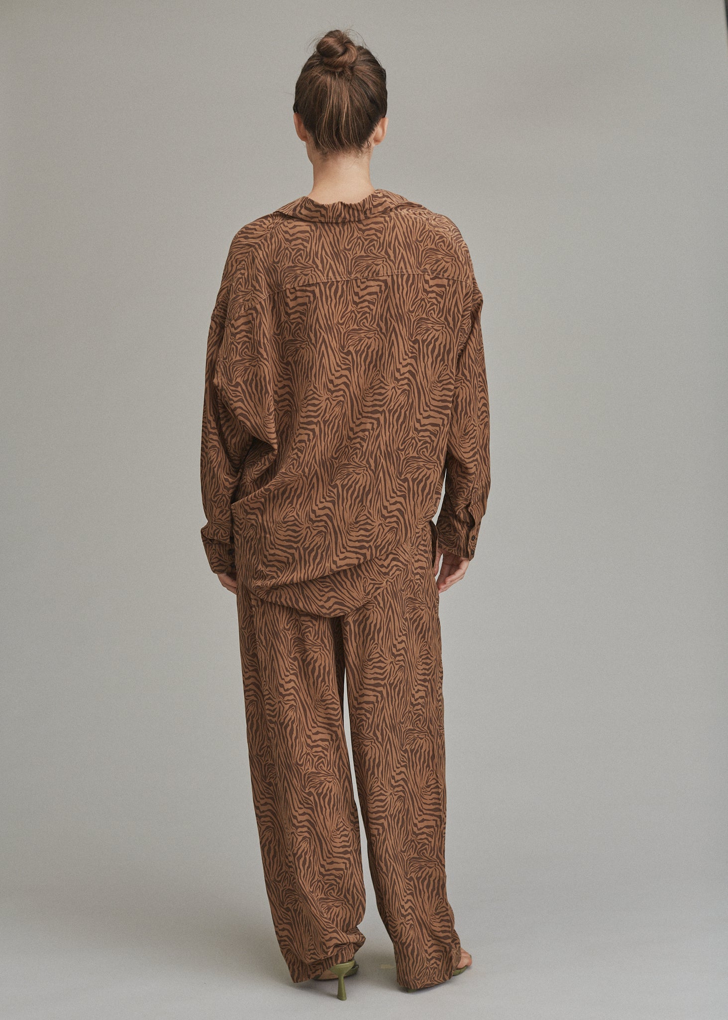 LERA PANT - FALL 2024